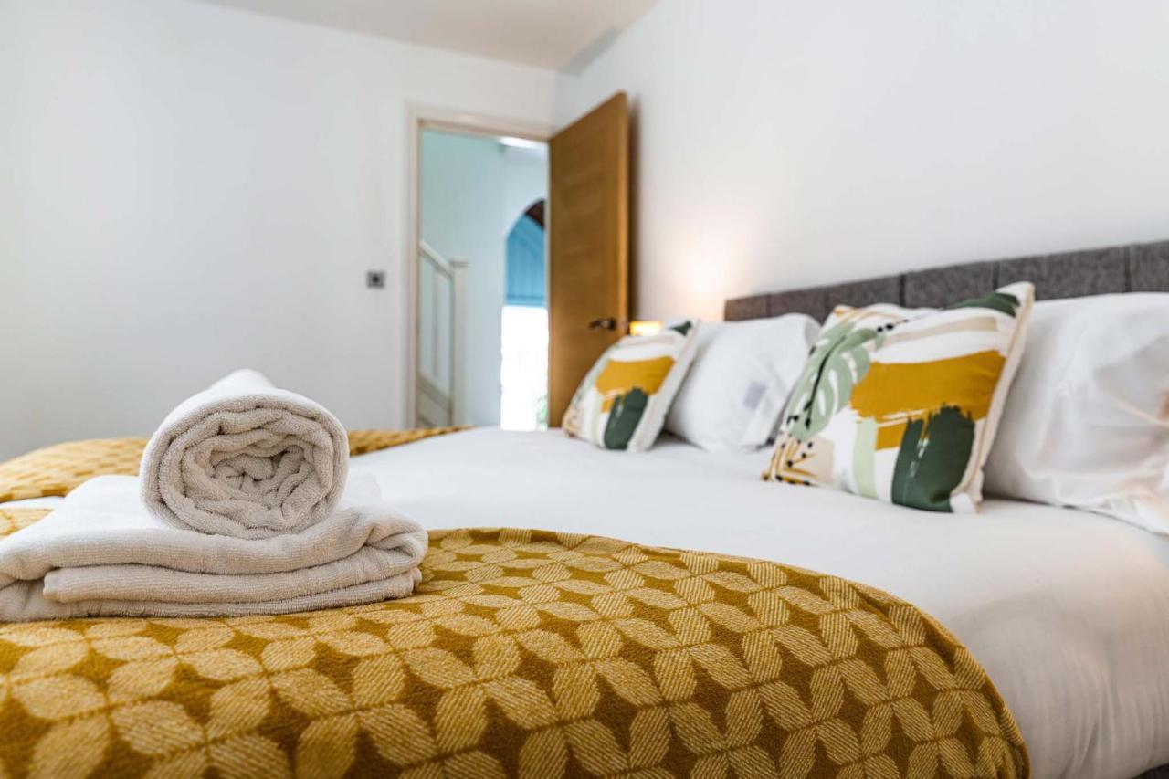 Grade 2 Listed Converted Church, Within 750Yrds To Southsea Beach Portsmouth Eksteriør bilde